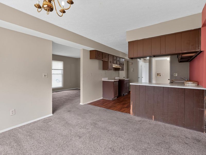621 E Schrock Road , Westerville, OH 43081 Photo 7