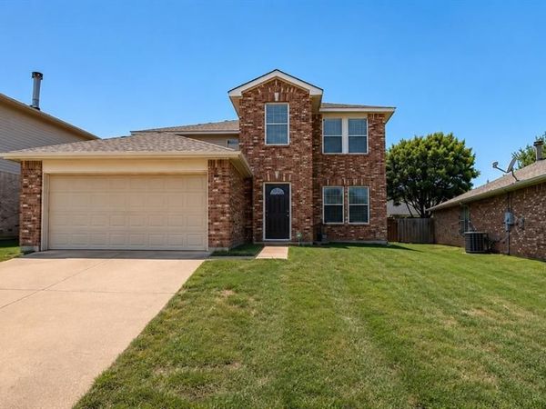 8708 Saddle Ridge Circle, Fort Worth, TX 76123