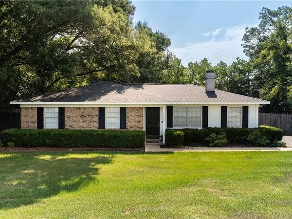 3130 Schillinger Road N, Semmes, AL 36575