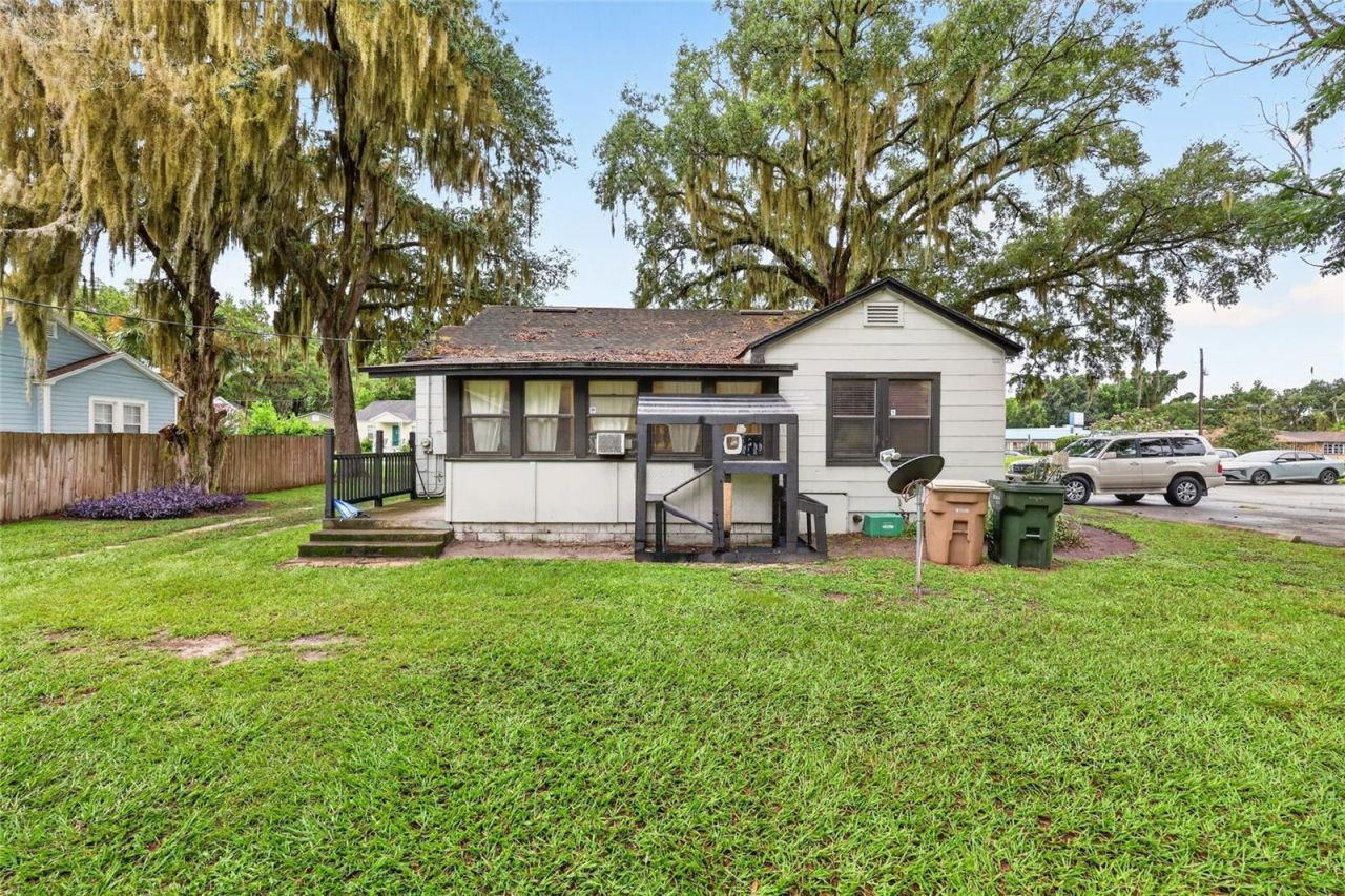 2221 S Pine Avenue, Ocala, FL 34471 Photo