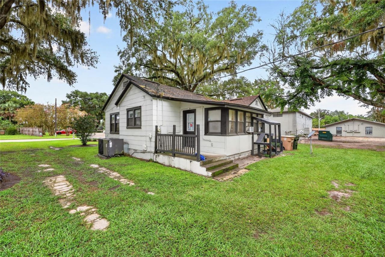 2221 S Pine Avenue, Ocala, FL 34471 Photo
