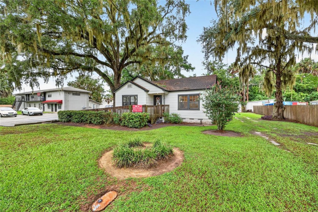 2221 S Pine Avenue, Ocala, FL 34471 Photo