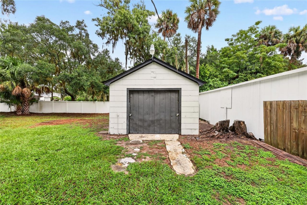 2221 S Pine Avenue, Ocala, FL 34471 Photo