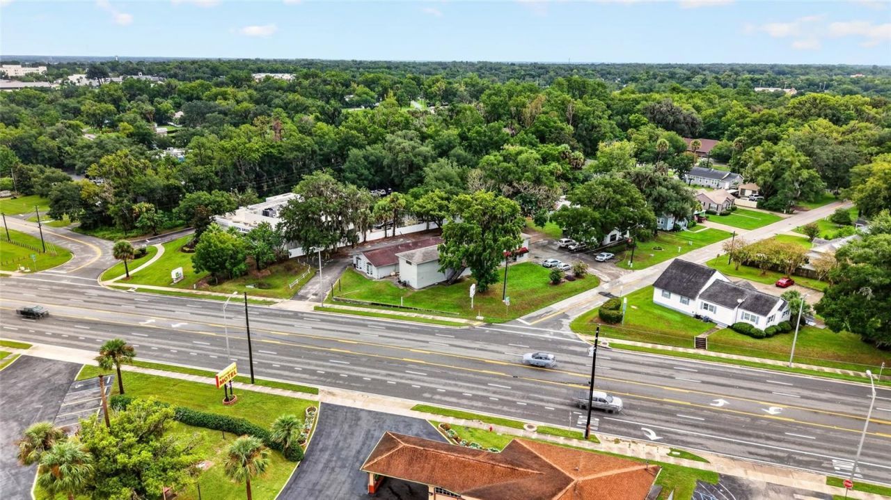 2221 S Pine Avenue, Ocala, FL 34471 Photo