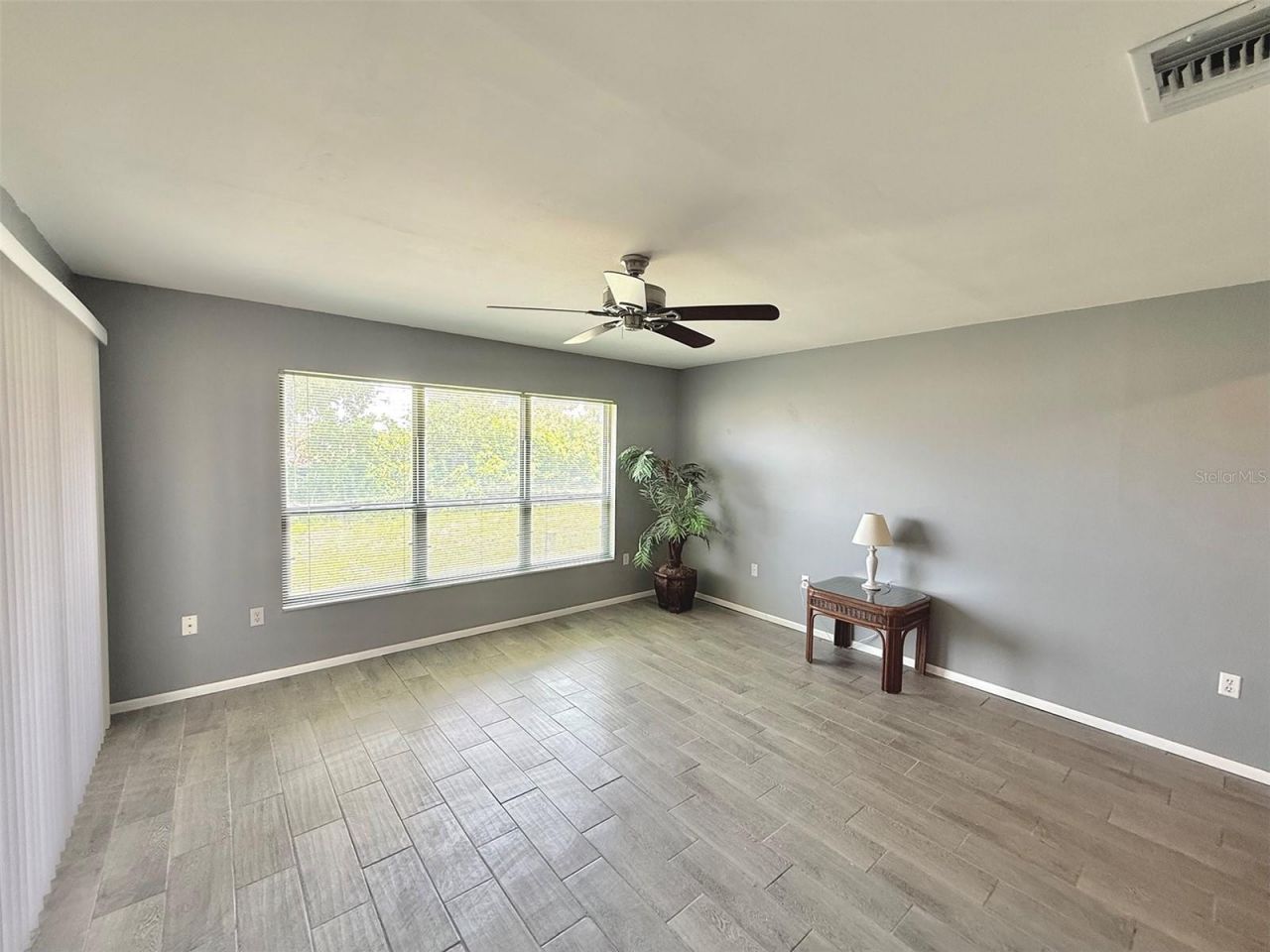 942 N Beneva Road, Unit V28, Sarasota, FL 34232 Photo
