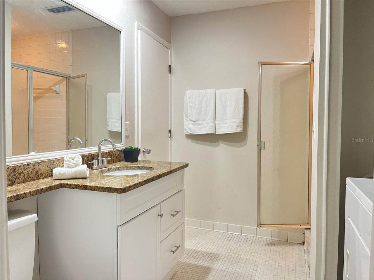 942 N Beneva Road, Unit V28, Sarasota, FL 34232 Photo