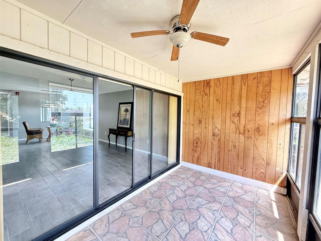 942 N Beneva Road, Unit V28, Sarasota, FL 34232 Photo