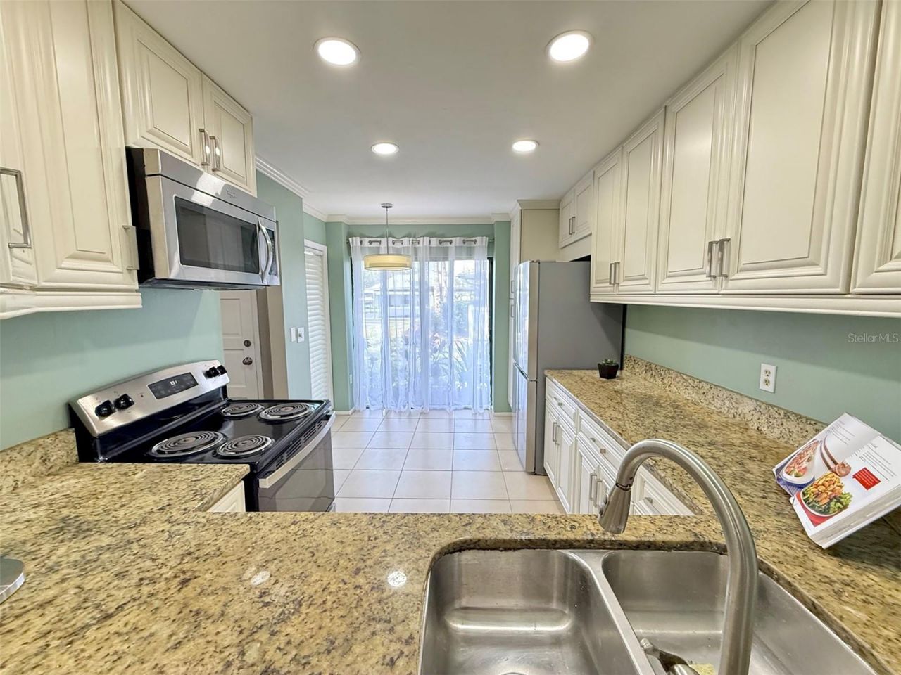942 N Beneva Road, Unit V28, Sarasota, FL 34232 Photo
