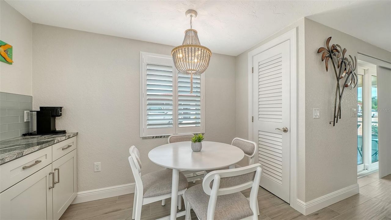 6154 Midnight Pass Road, Unit B5, Sarasota, FL 34242 Photo