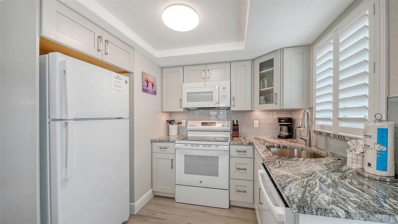 6154 Midnight Pass Road, Unit B5, Sarasota, FL 34242 Photo