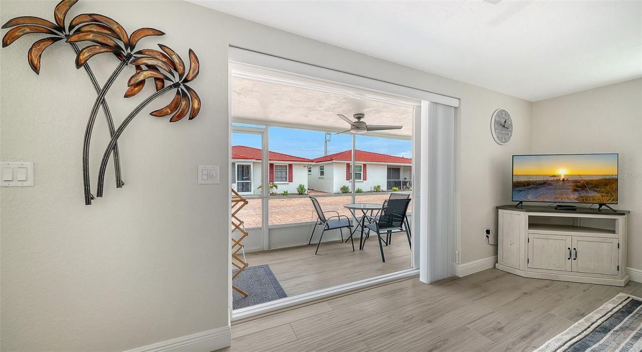 6154 Midnight Pass Road, Unit B5, Sarasota, FL 34242 Photo