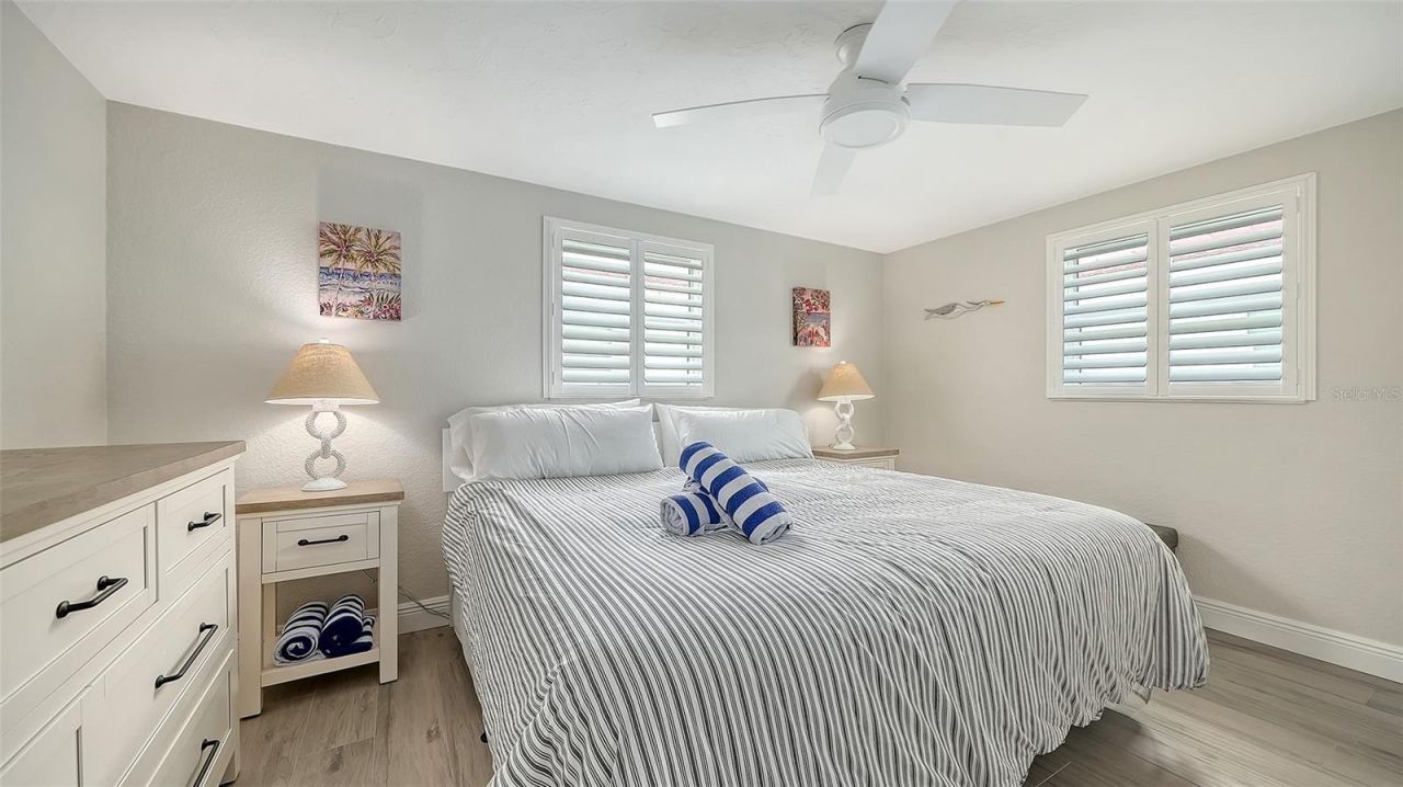 6154 Midnight Pass Road, Unit B5, Sarasota, FL 34242 Photo