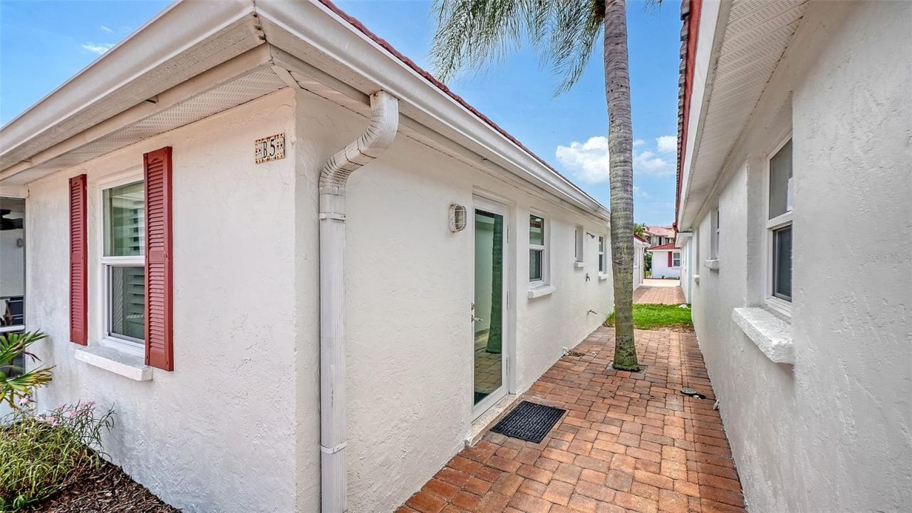 6154 Midnight Pass Road, Unit B5, Sarasota, FL 34242 Photo
