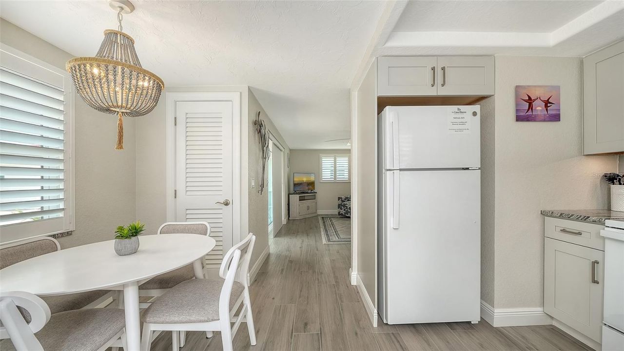 6154 Midnight Pass Road, Unit B5, Sarasota, FL 34242 Photo