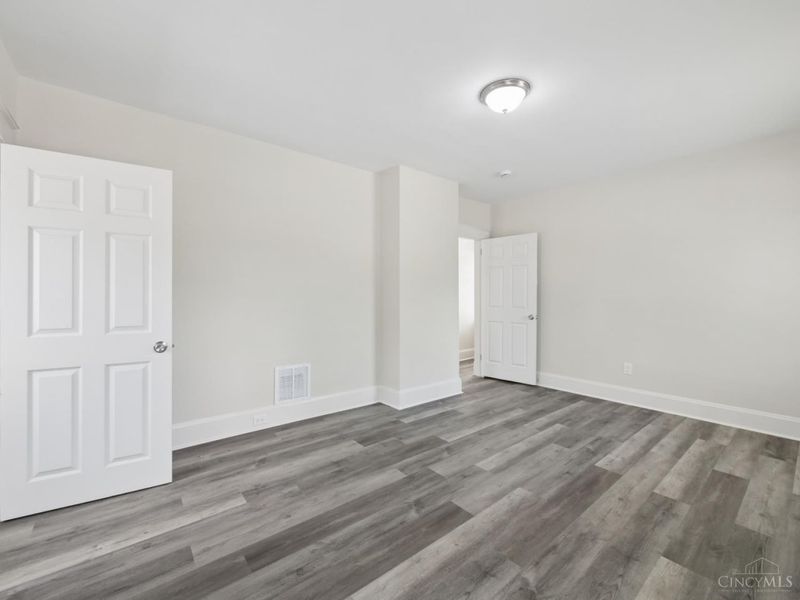 813 Greenwich Avenue, Cincinnati, OH 45238 Photo 16