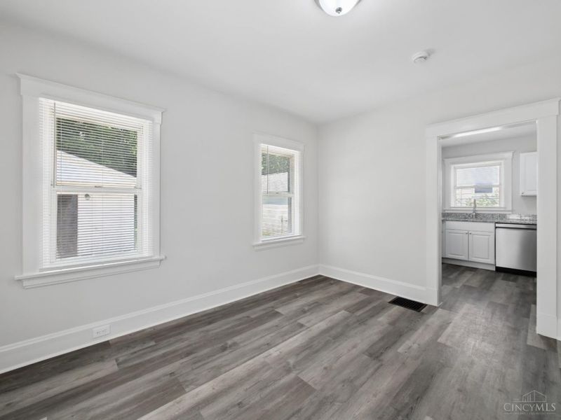 813 Greenwich Avenue, Cincinnati, OH 45238 Photo 9