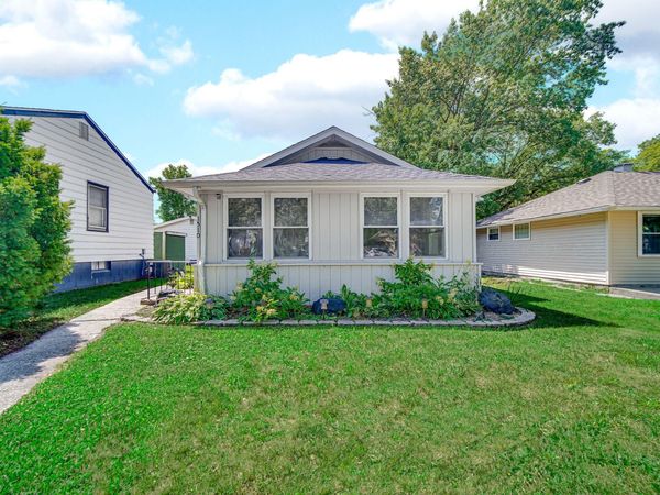 1510 174th Place , Hammond, IN 46324