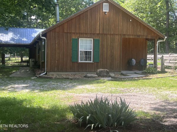 684 Spruce Creek Drive, Jamestown, TN 38556