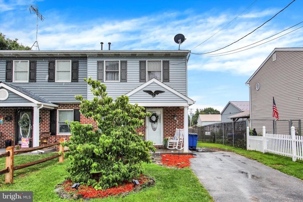 23 LUMBER STREET, LITTLESTOWN, PA 17340