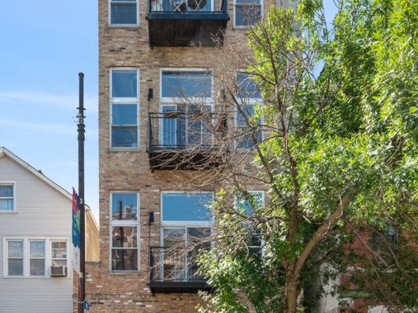 2117 W Belmont Avenue, Unit 2, Chicago, IL 60618