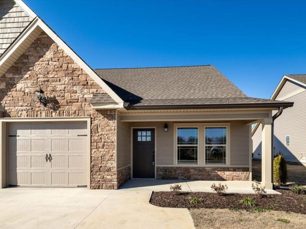 135 Sunset Cove Drive, Unit 32b, Rossville, GA 30741
