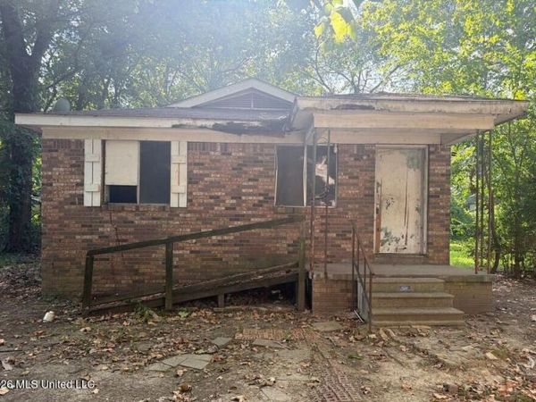 453 Main Street, Canton, MS 39046