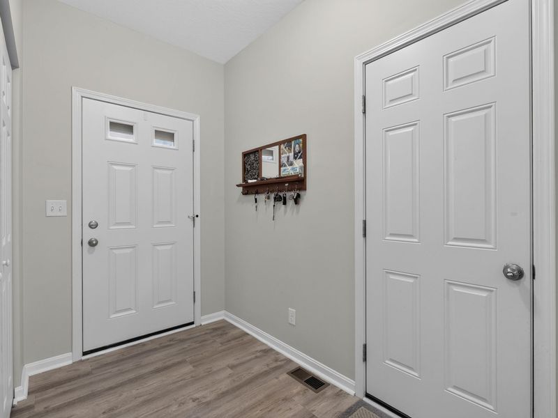 947 Willow Creek Drive, Alexandria, KY 41001 Photo 2