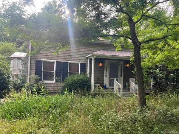 153 Kennel Road , Cuddebackville, NY 12729