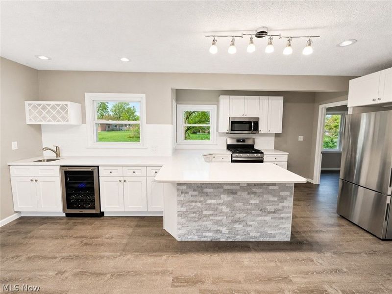 1275 Hillside Road , Seven Hills, OH 44131 Photo 3