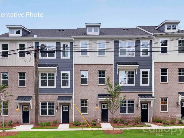 513 Annagh Drive , Charlotte, NC 28217