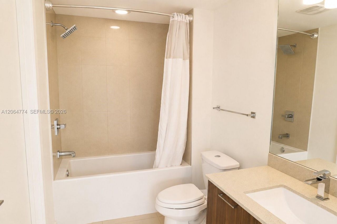 5300 E Paseo Blvd, Unit 1409, Doral, FL 33166 Photo