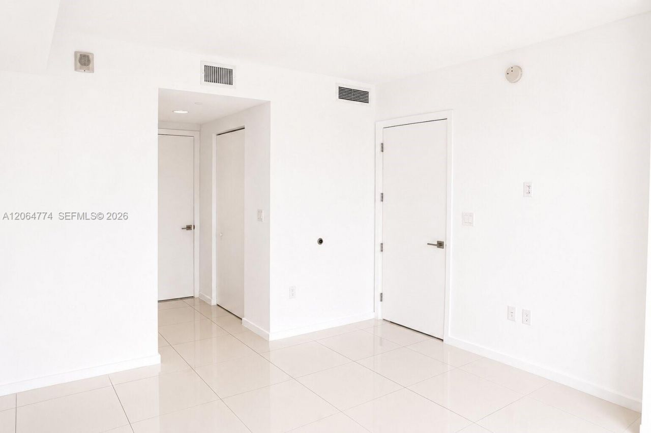 5300 E Paseo Blvd, Unit 1409, Doral, FL 33166 Photo