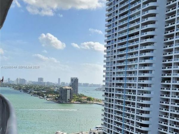 1750 N Bayshore Dr , Unit 2010, Miami, FL 33132