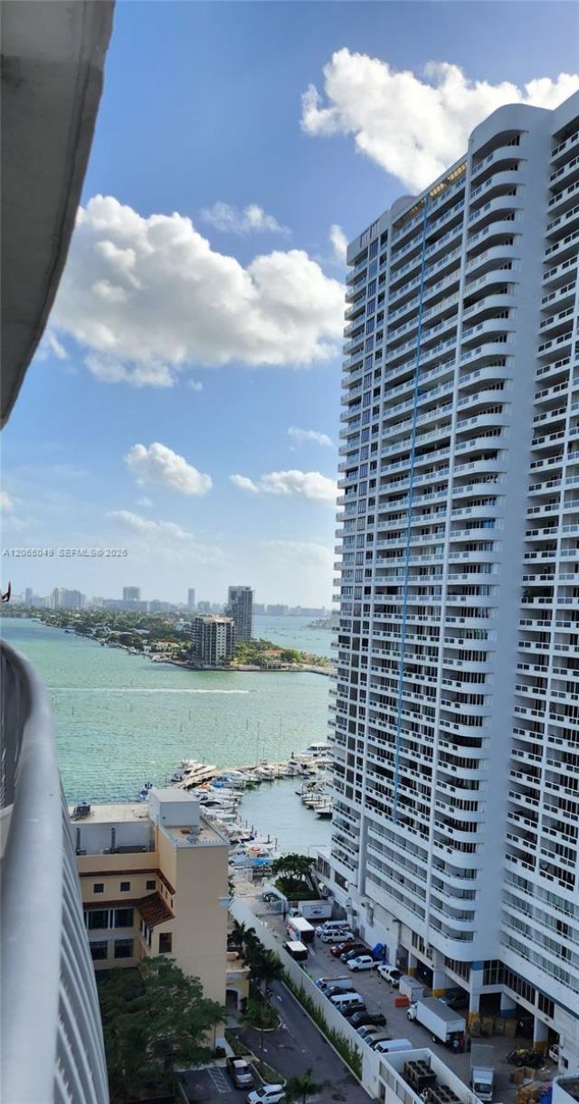 1750 N Bayshore Dr , Unit 2010, Miami, FL 33132 Photo