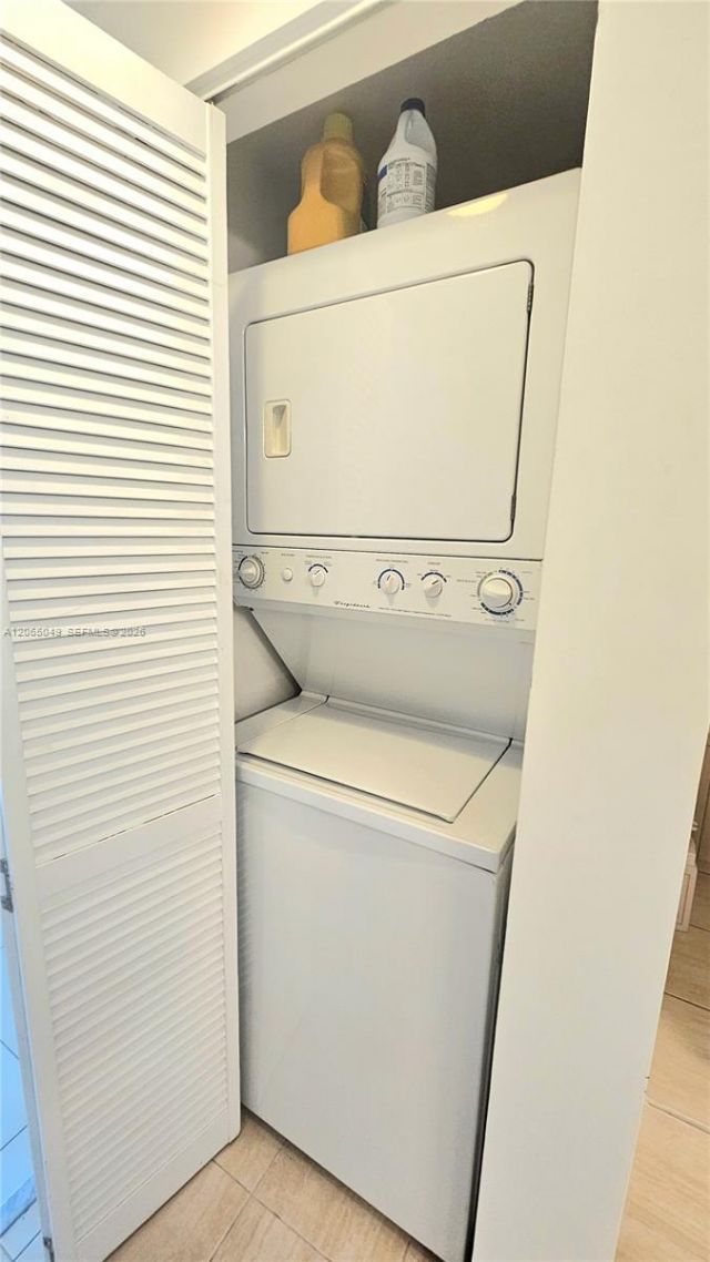 1750 N Bayshore Dr , Unit 2010, Miami, FL 33132 Photo