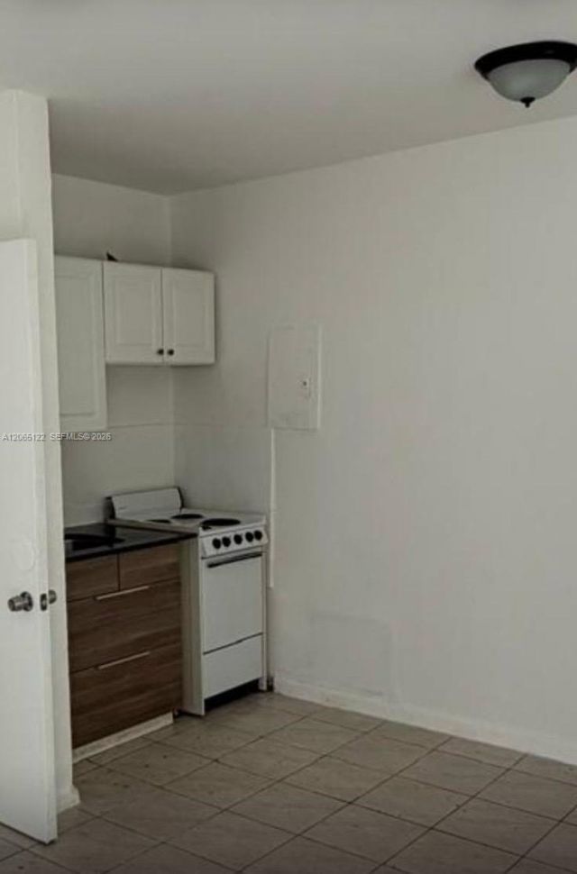 1863 NW 49th St, Miami, FL 33142 Photo
