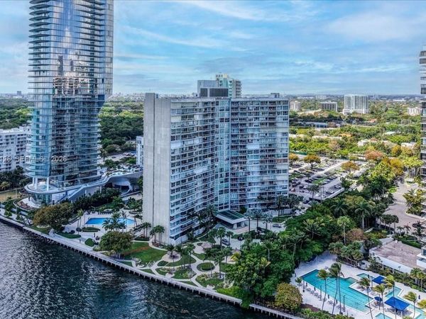 2451 Brickell Ave, Unit 4F, Miami, FL 33129