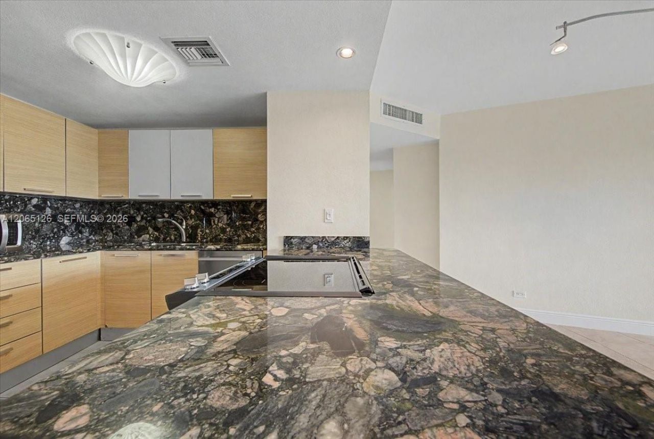 2451 Brickell Ave , Unit 4F, Miami, FL 33129 Photo
