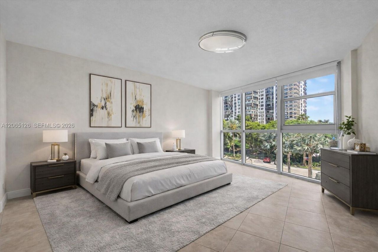 2451 Brickell Ave , Unit 4F, Miami, FL 33129 Photo