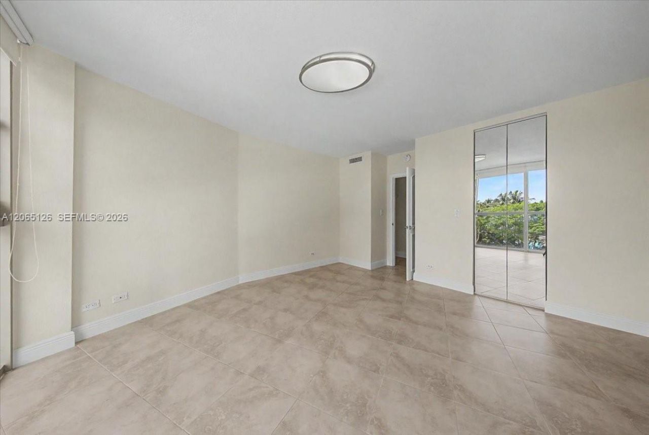 2451 Brickell Ave , Unit 4F, Miami, FL 33129 Photo