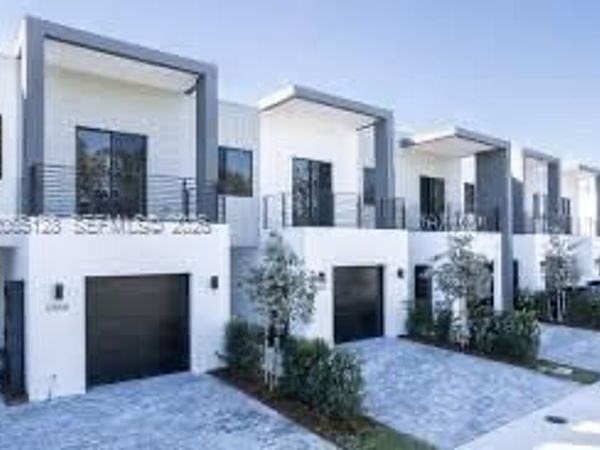 6860 SW 80th St, Unit 6860, Miami, FL 33143