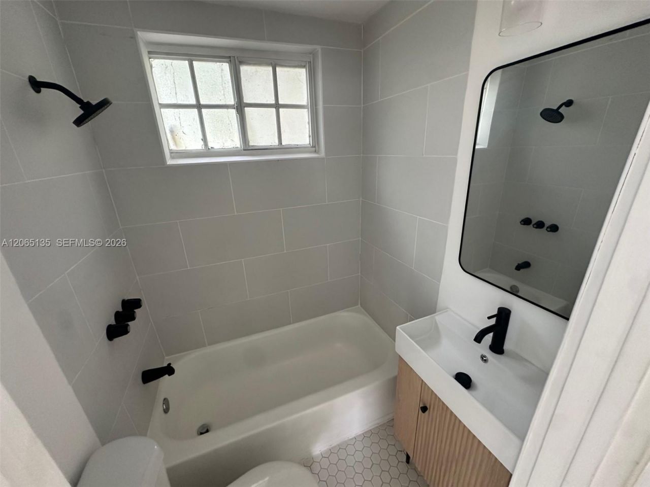 553 NE 65th St , Unit 2, Miami, FL 33138 Photo