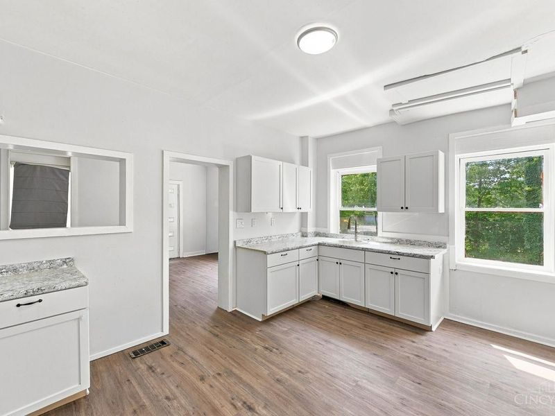 2025 Baltimore Avenue, Cincinnati, OH 45225 Photo 14