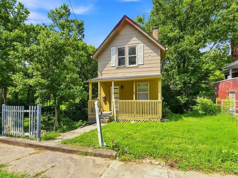 2025 Baltimore Avenue, Cincinnati, OH 45225 Photo 2