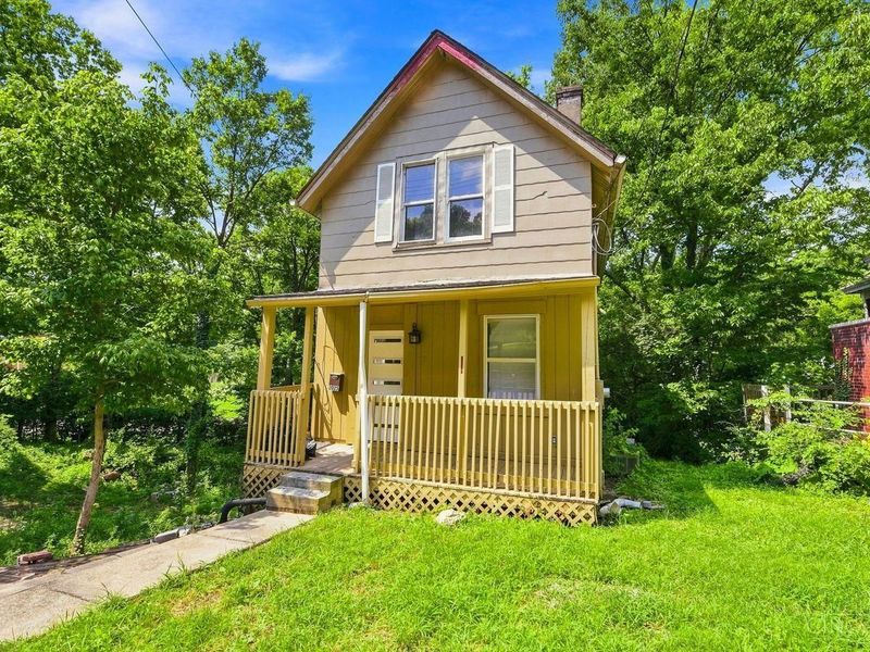 2025 Baltimore Avenue, Cincinnati, OH 45225 Photo 3