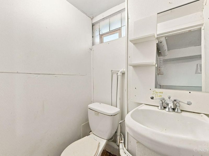 2025 Baltimore Avenue, Cincinnati, OH 45225 Photo 31