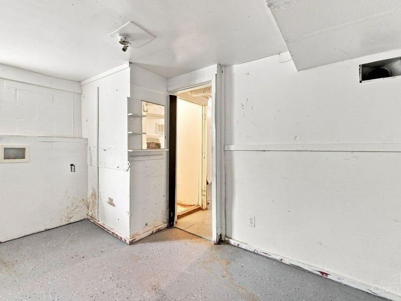 2025 Baltimore Avenue, Cincinnati, OH 45225 Photo 32