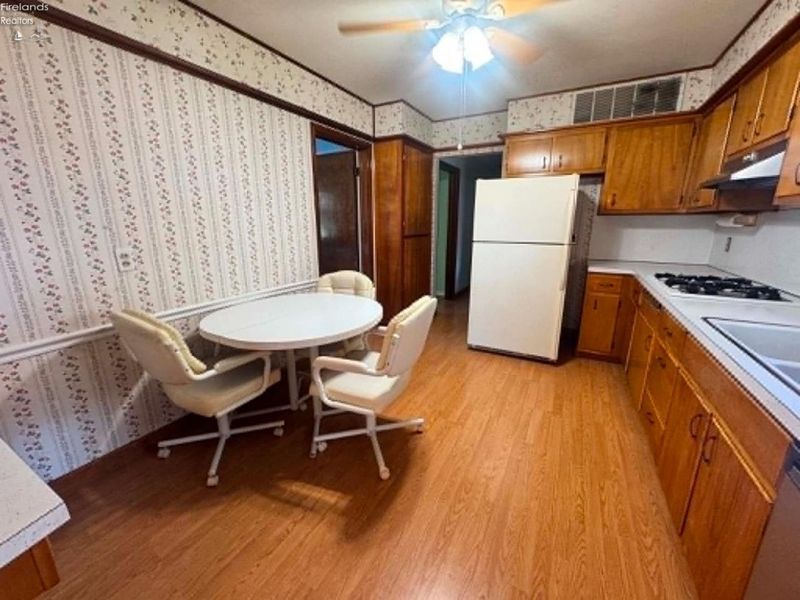 1027 Tiffin Avenue, Sandusky, OH 44870 Photo 10