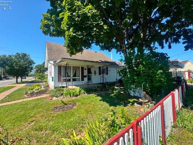 1027 Tiffin Avenue, Sandusky, OH 44870 Photo 28
