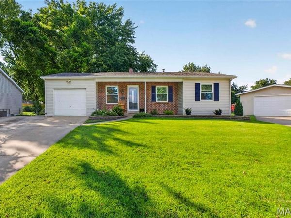 1285 Flora Lane, Florissant, MO 63031